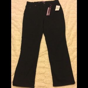 Never worn Black Gloria Vanderbilt Jeans
